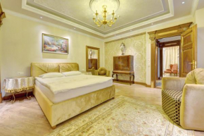  Luxury Pilies Avenue Apartment  Вильнюс